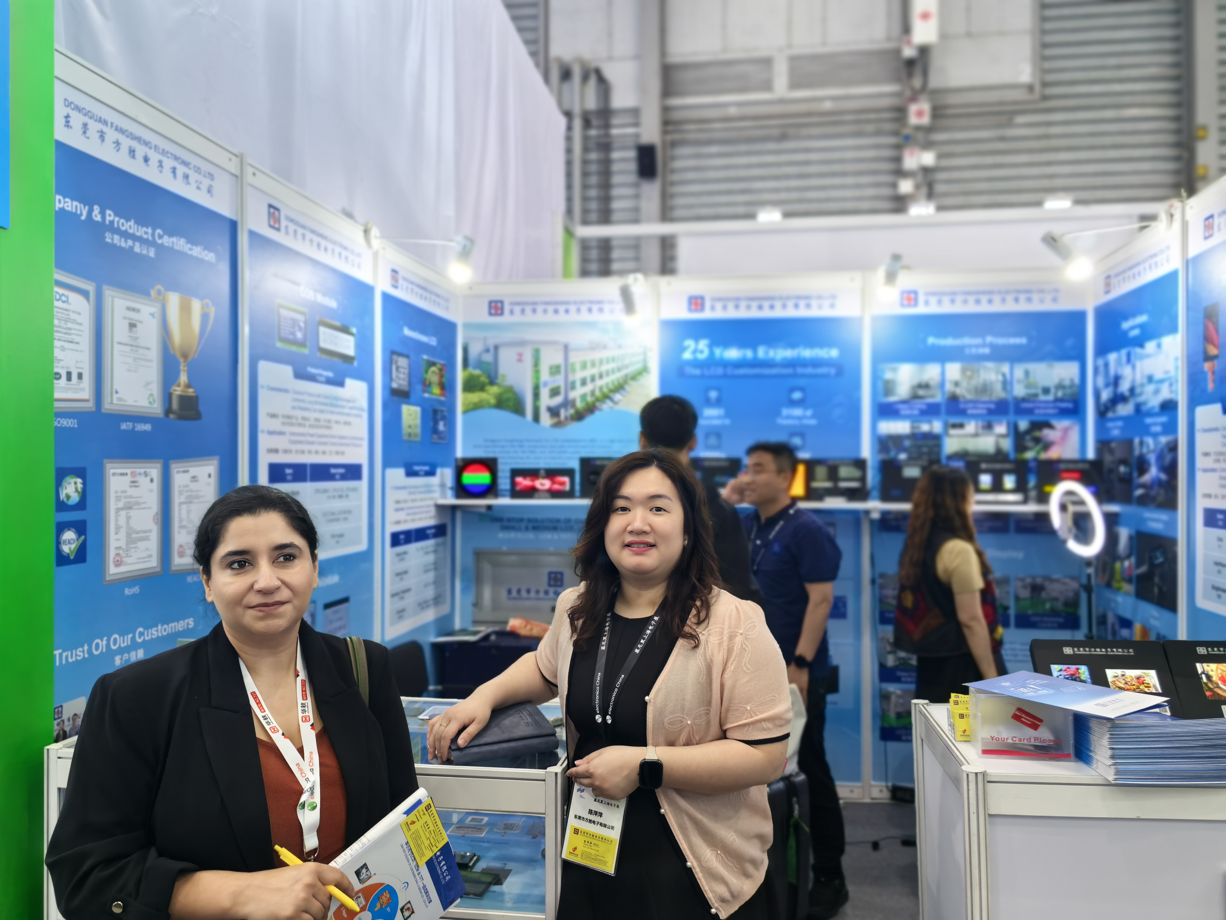 ¿Cómo es la capacidad de innovación de los fabricantes de módulos LCD con términos de cooperación flexibles?